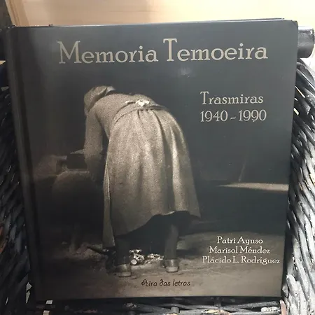 Casa Escuela Trasmiras, Casa Dos Mestres 度假居 Trasmiras