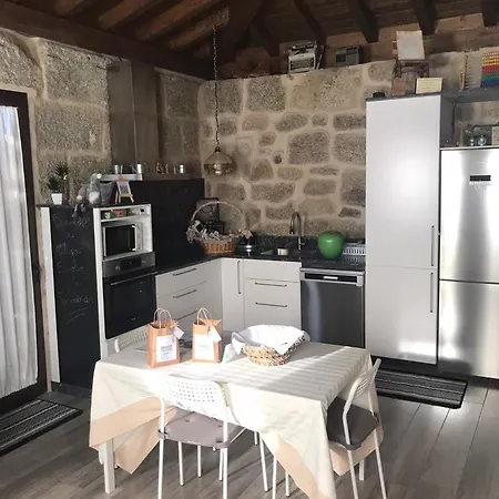 Casa Escuela Trasmiras, Casa Dos Mestres 度假居 Trasmiras