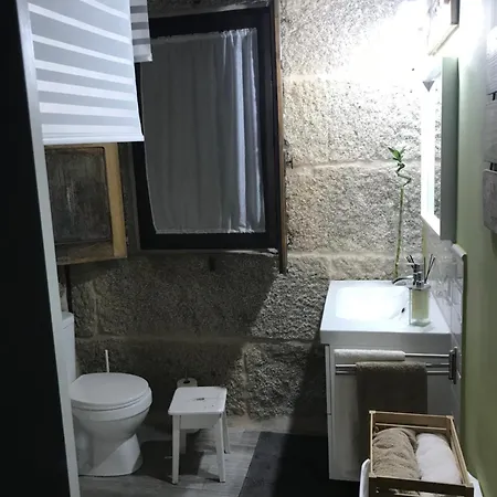 Casa Escuela Trasmiras, Casa Dos Mestres * Trasmiras