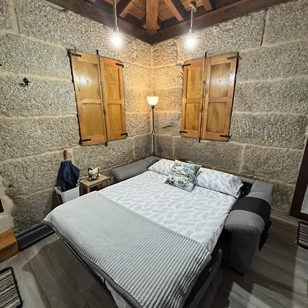 Casa Escuela Trasmiras, Casa Dos Mestres 度假居