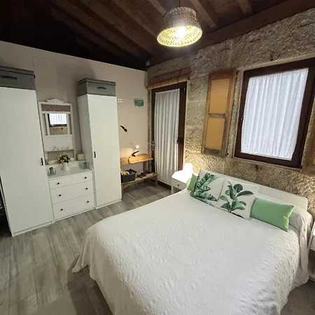 Casa Escuela Trasmiras, Casa Dos Mestres