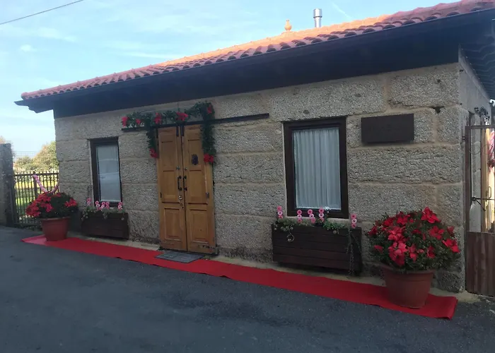 Casa Escuela Trasmiras, Casa Dos Mestres Hébergement de vacances *